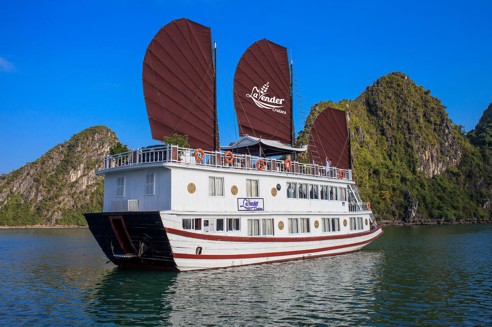 Halong Lavender Cruises Hotel Ha Long Bagian luar foto