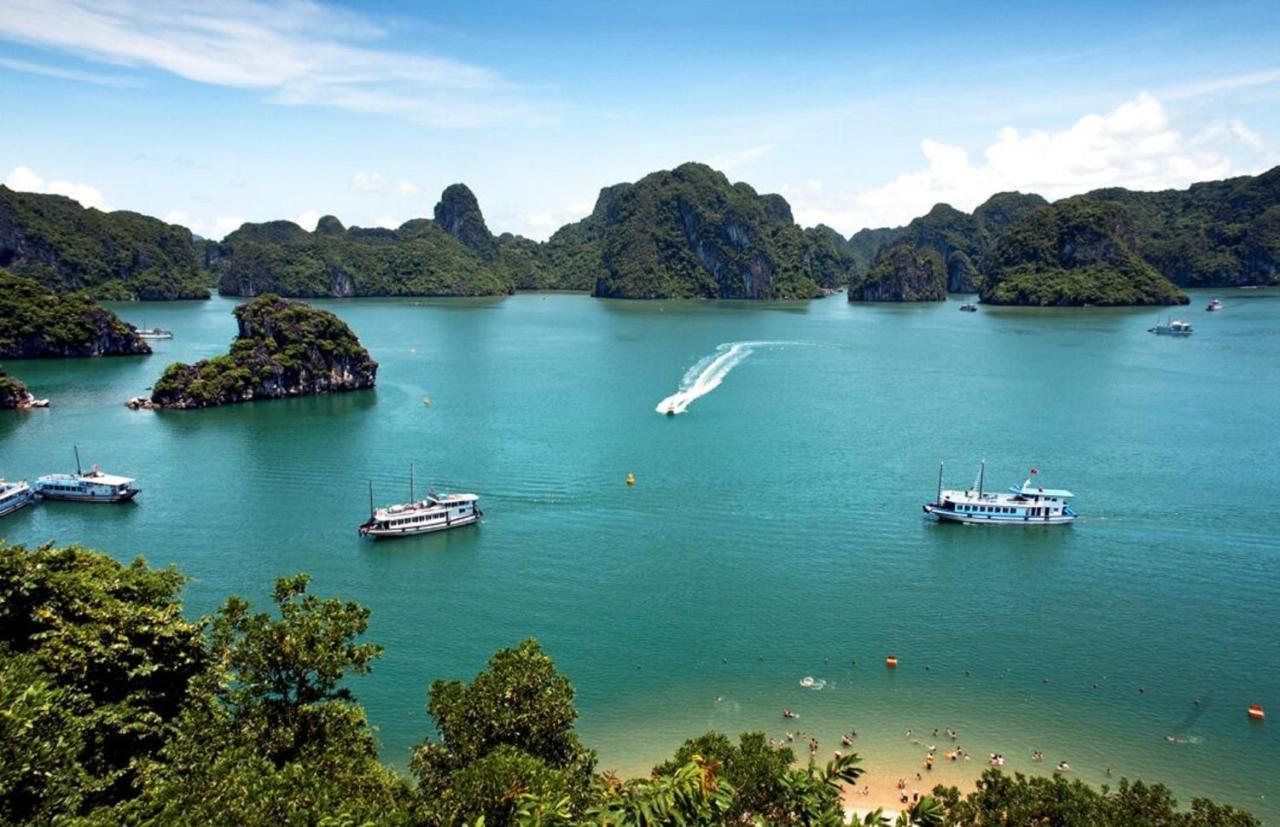 Halong Lavender Cruises Hotel Ha Long Bagian luar foto