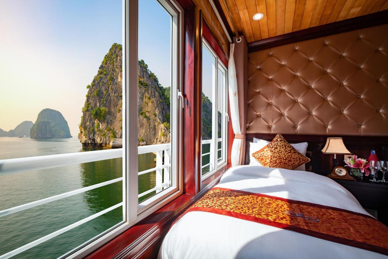 Halong Lavender Cruises Hotel Ha Long Bagian luar foto